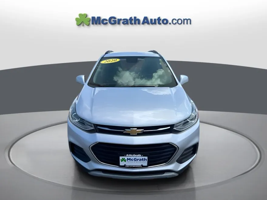 2020 Chevrolet Trax LT photo 1