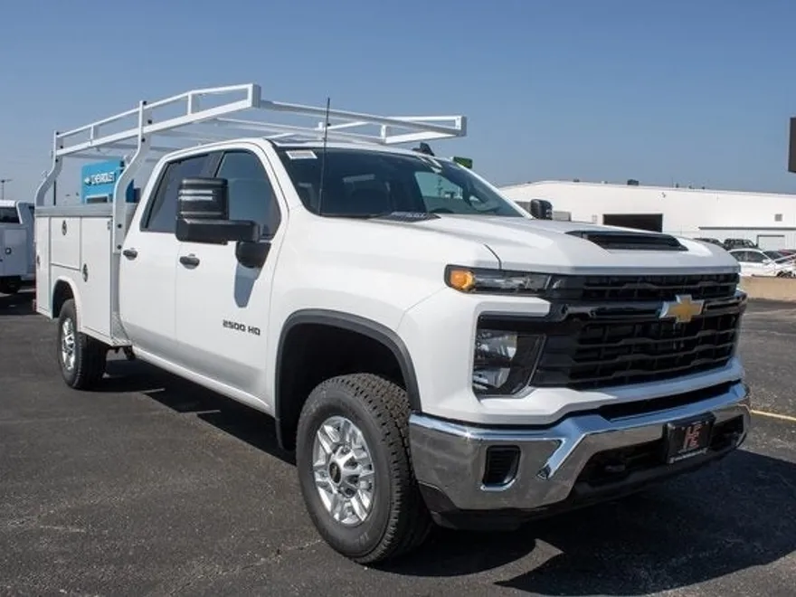 2025 Chevrolet Silverado 2500HD photo 1