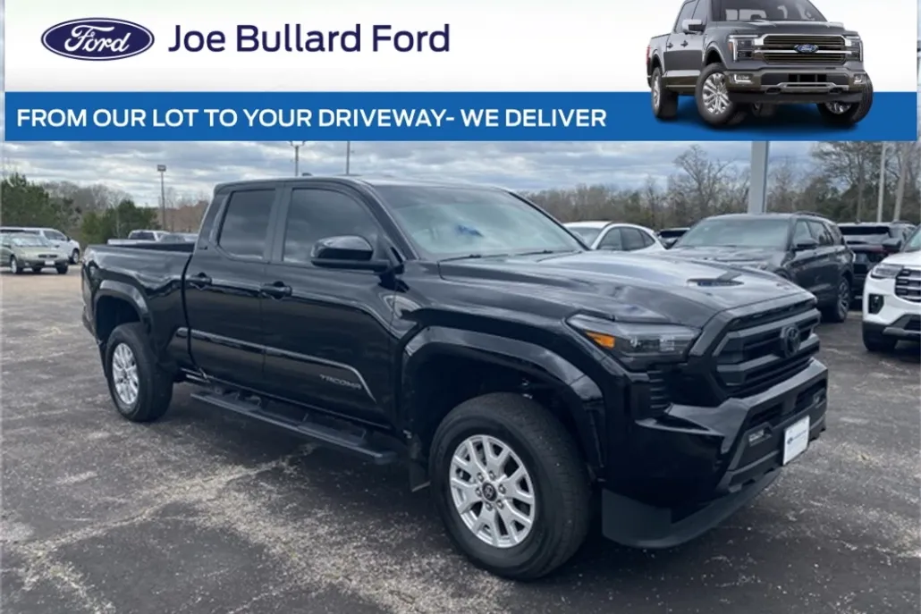 2024 Toyota Tacoma SR5 photo 1