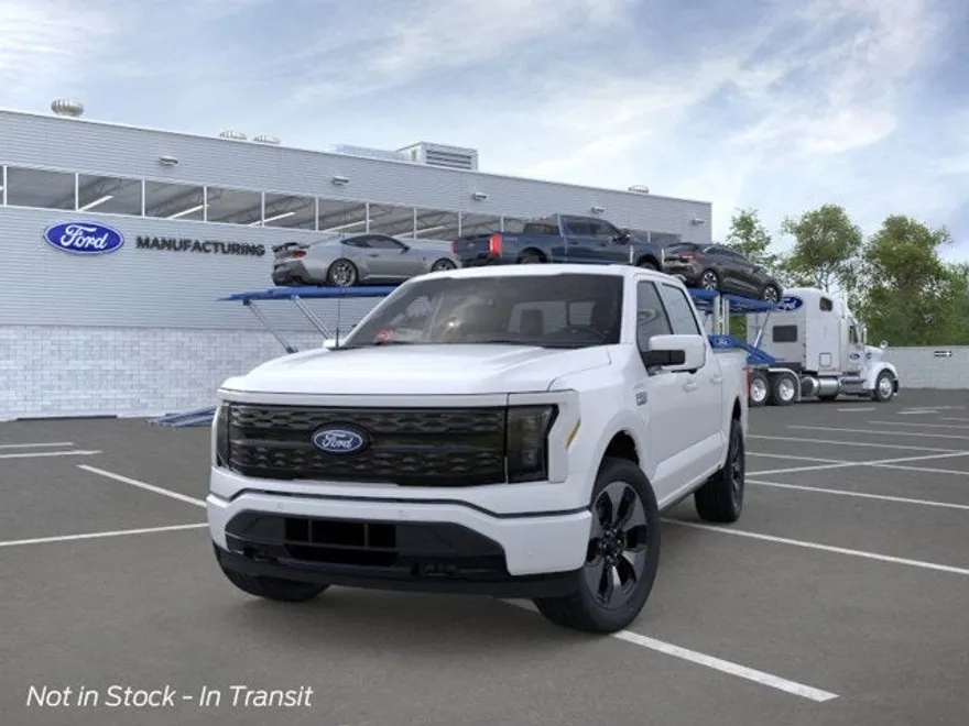 2025 Ford F-150 Lightning Platinum photo 1