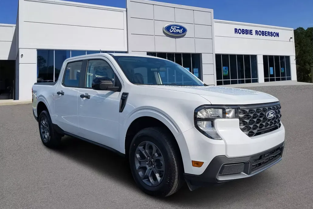 2025 Ford Maverick XLT photo 1