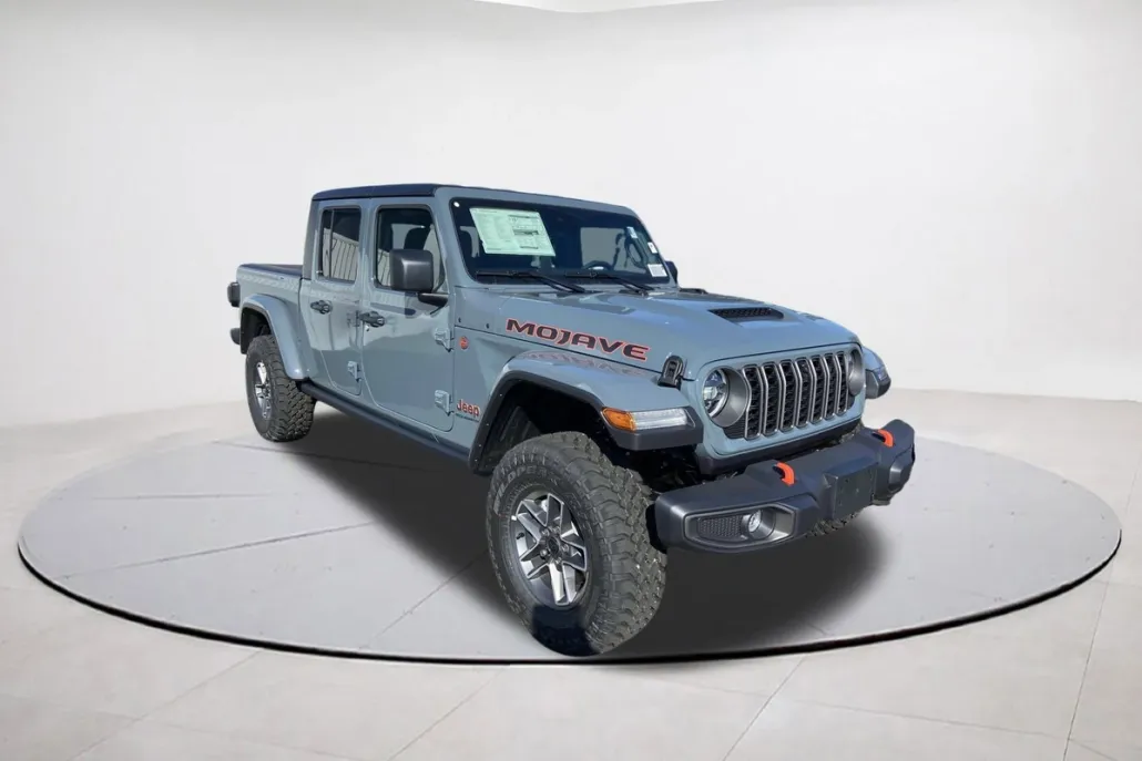 2025 Jeep Gladiator Mojave photo 1