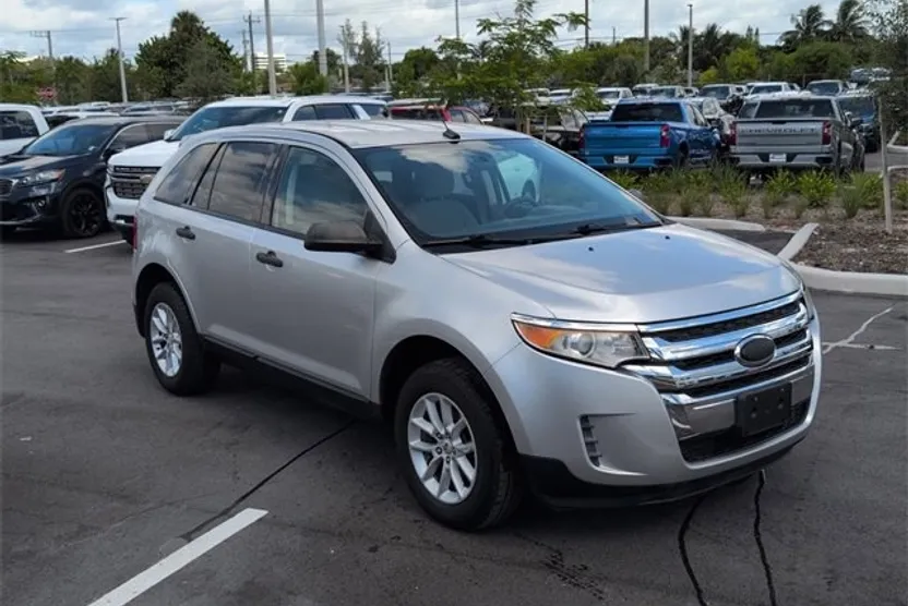 2013 Ford Edge SE photo 1