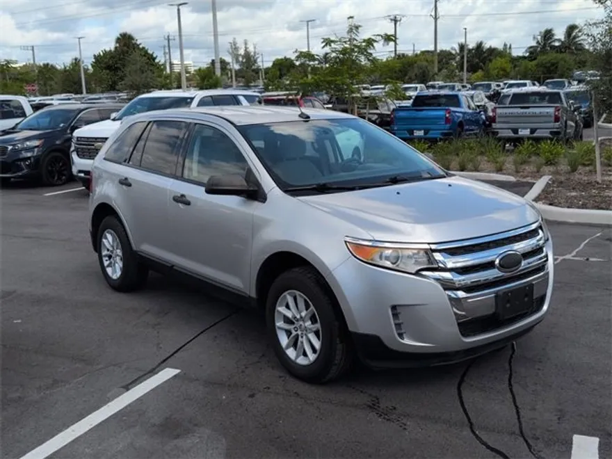 2013 Ford Edge SE photo 1