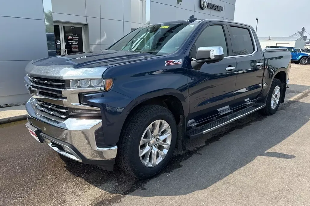 2022 Chevrolet Silverado 1500 LTZ photo 1