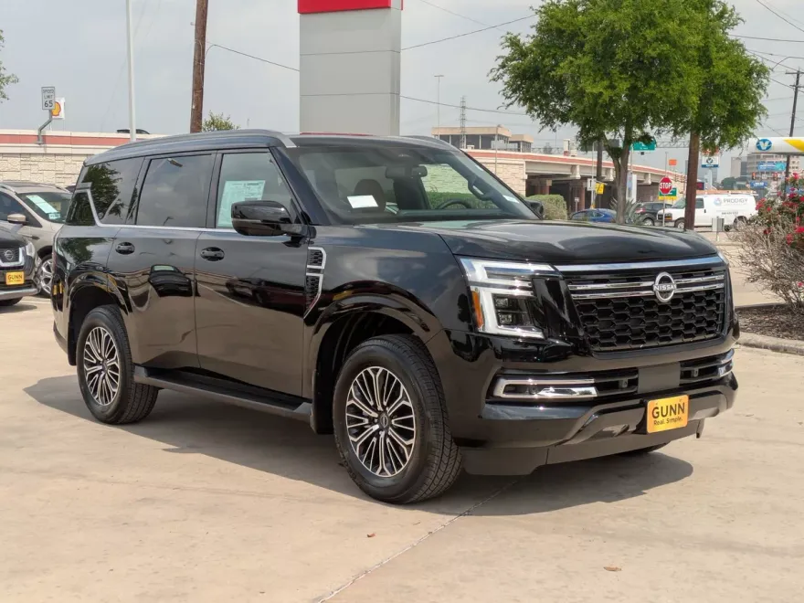 2025 Nissan Armada SL photo 1