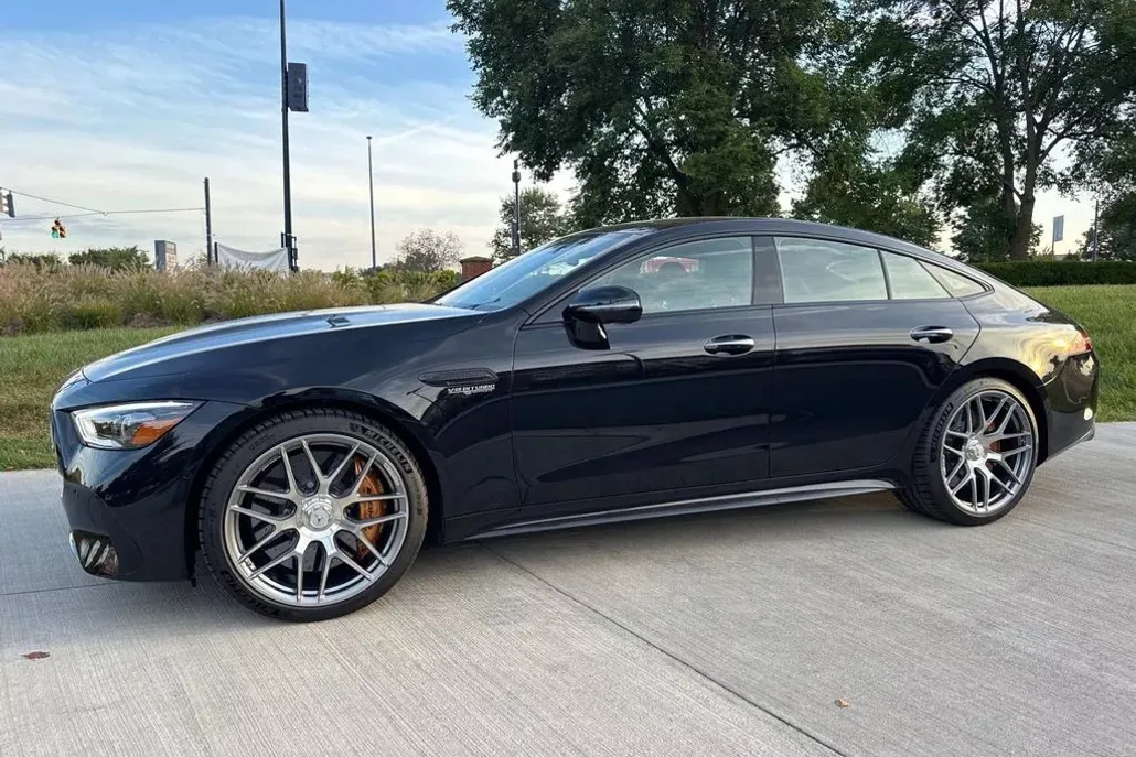 2024 Mercedes Benz S AMG 63 4MATIC photo 1