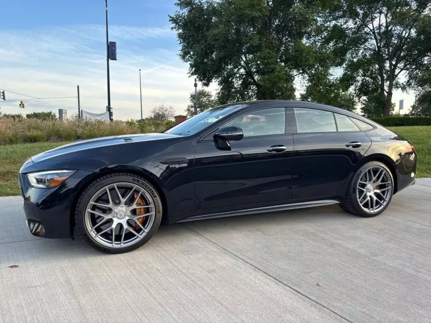 2024 Mercedes Benz S AMG 63 4MATIC photo 1