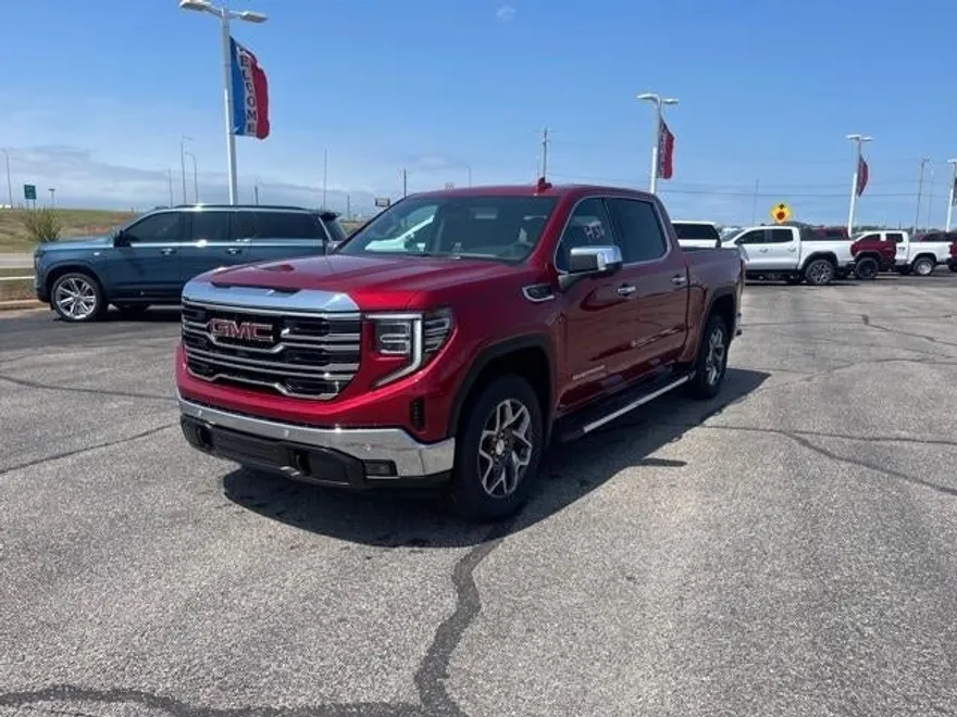 2025 Gmc Sierra 1500 SLT photo 1