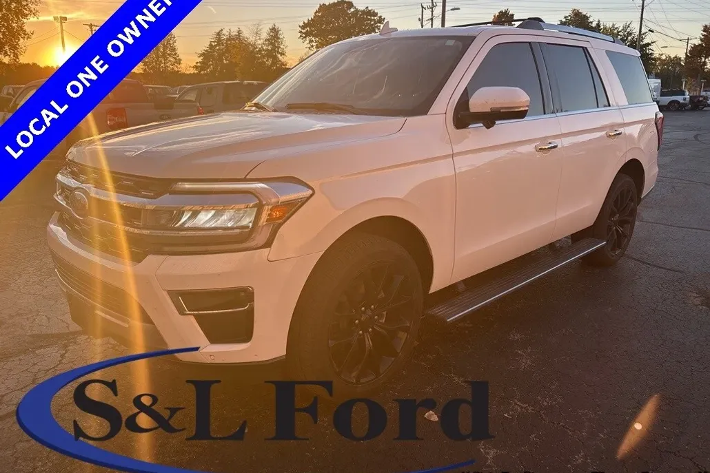 2024 Ford Expedition Limited photo 1
