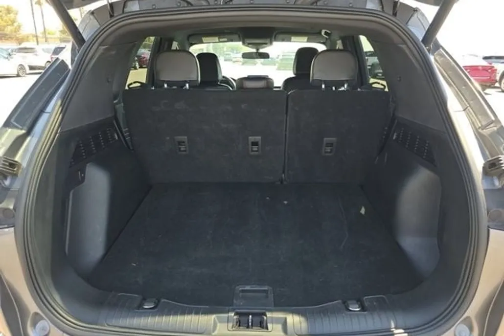 2023 Ford Escape ST-Line photo 1
