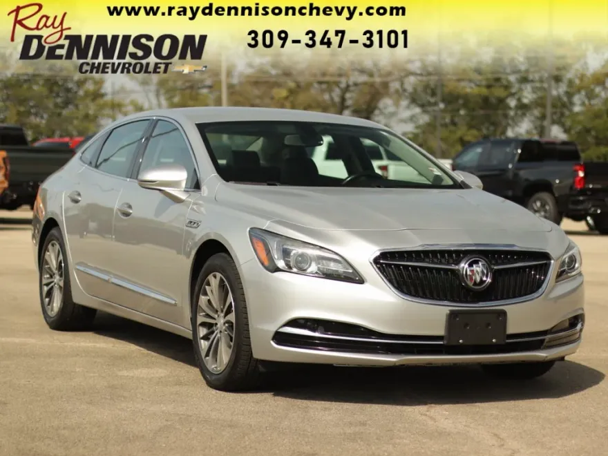 2018 Buick LaCrosse Essence photo 1