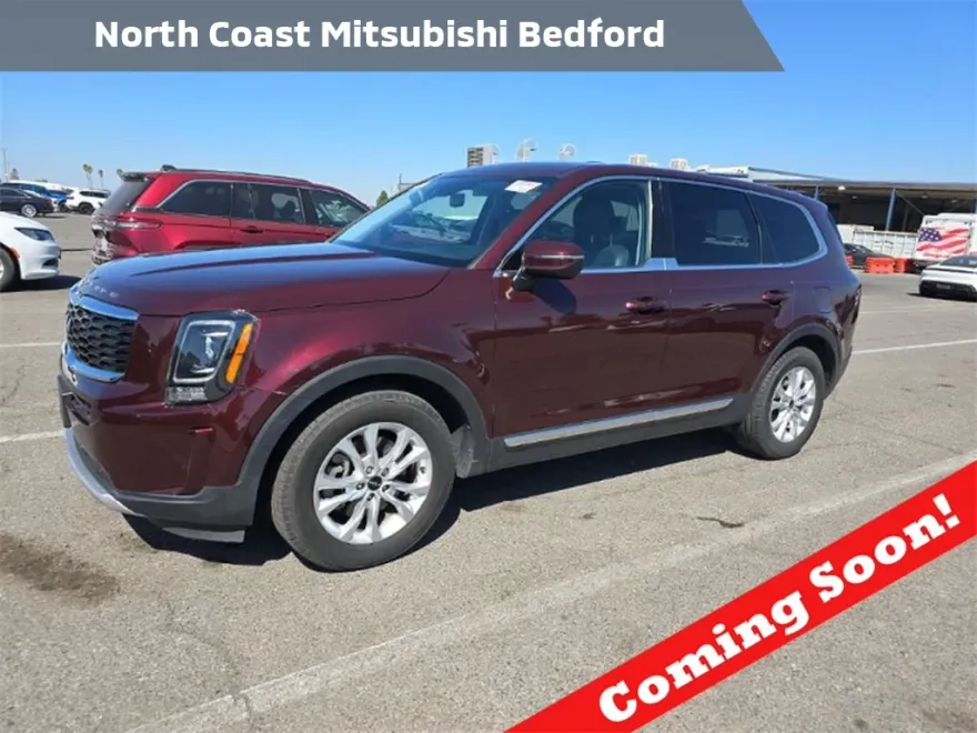 2022 Kia Telluride LX photo 1