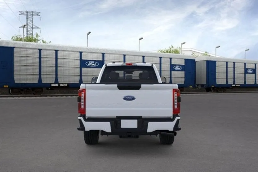 2026 Ford F-350 XL photo 1