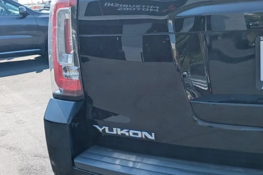 2018 Gmc Yukon SLT photo 1
