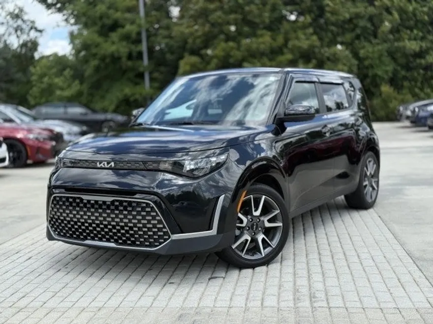 2024 Kia Soul EX photo 1