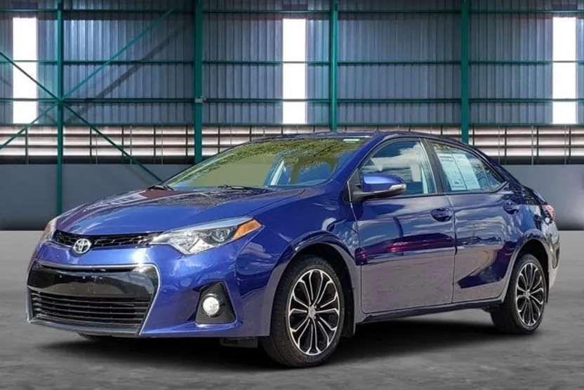 2014 Toyota Corolla S photo 1