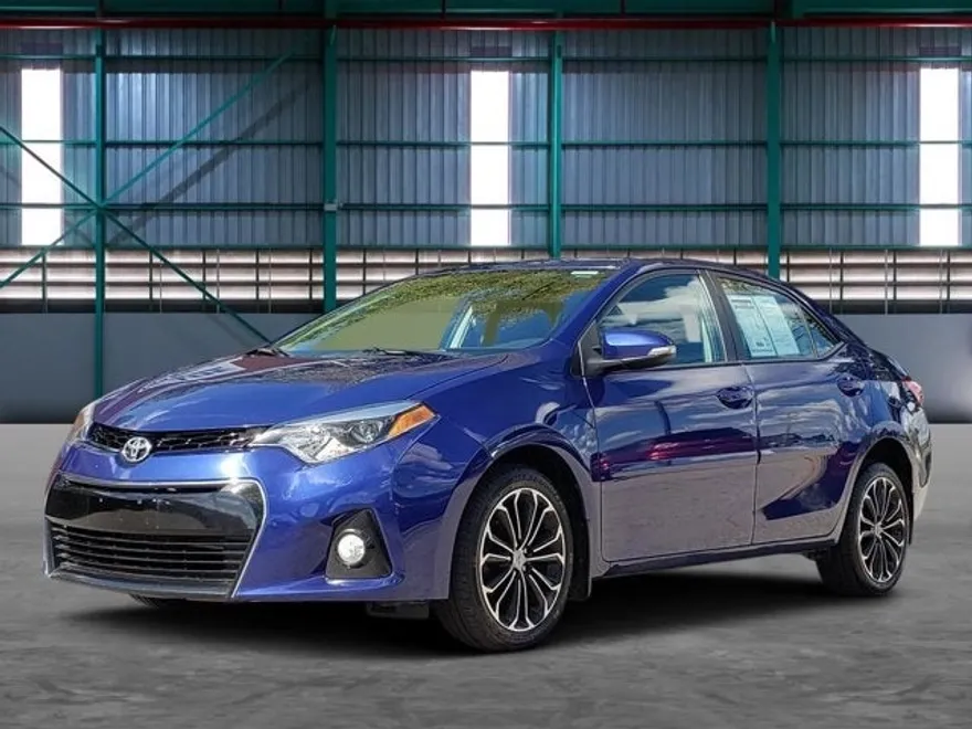 2014 Toyota Corolla S photo 1