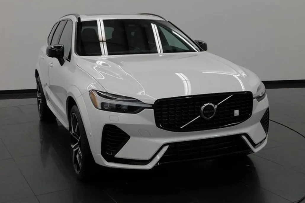 2024 Volvo XC60 Recharge Hybrid T8 Polestar photo 1