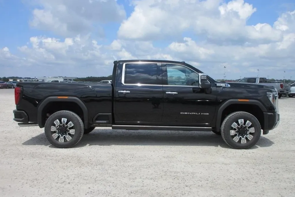 2025 Gmc Sierra 2500 HD Denali photo 1