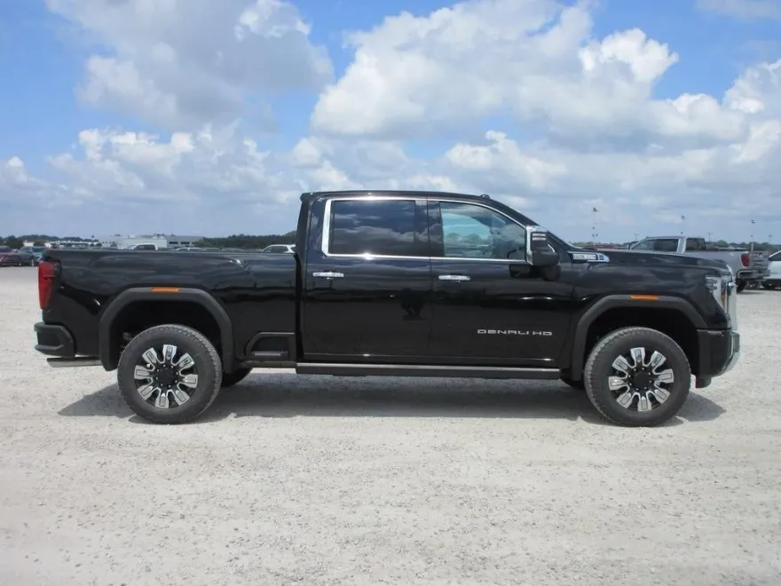 2025 Gmc Sierra 2500 HD Denali photo 1