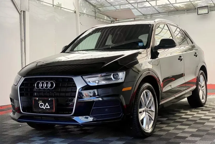 2017 Audi Q3 Premium photo 1