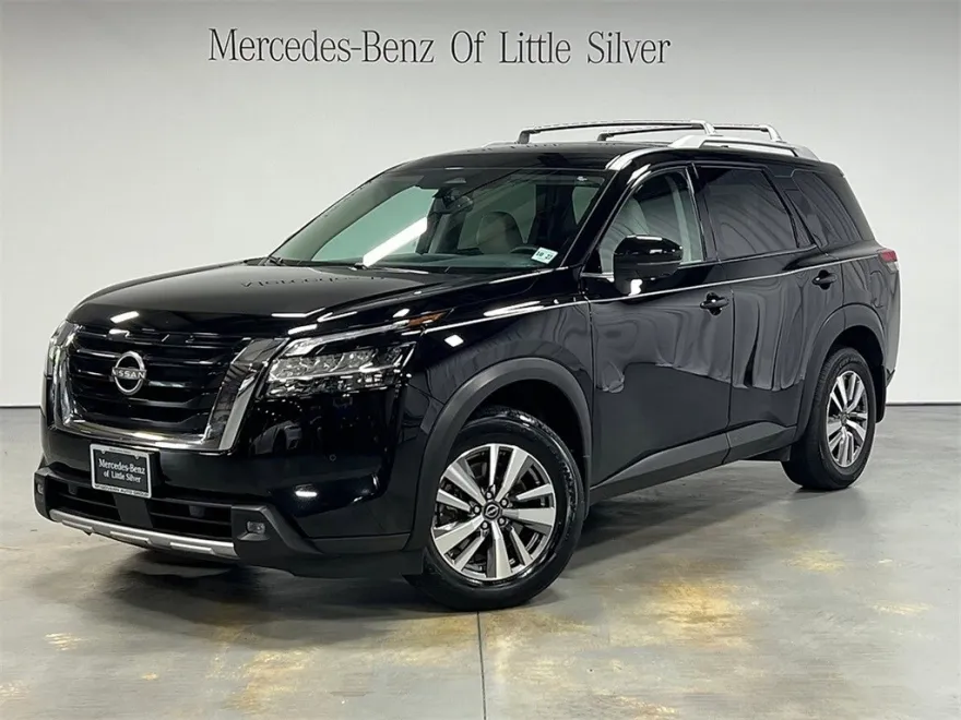 2022 Nissan Pathfinder SL photo 1