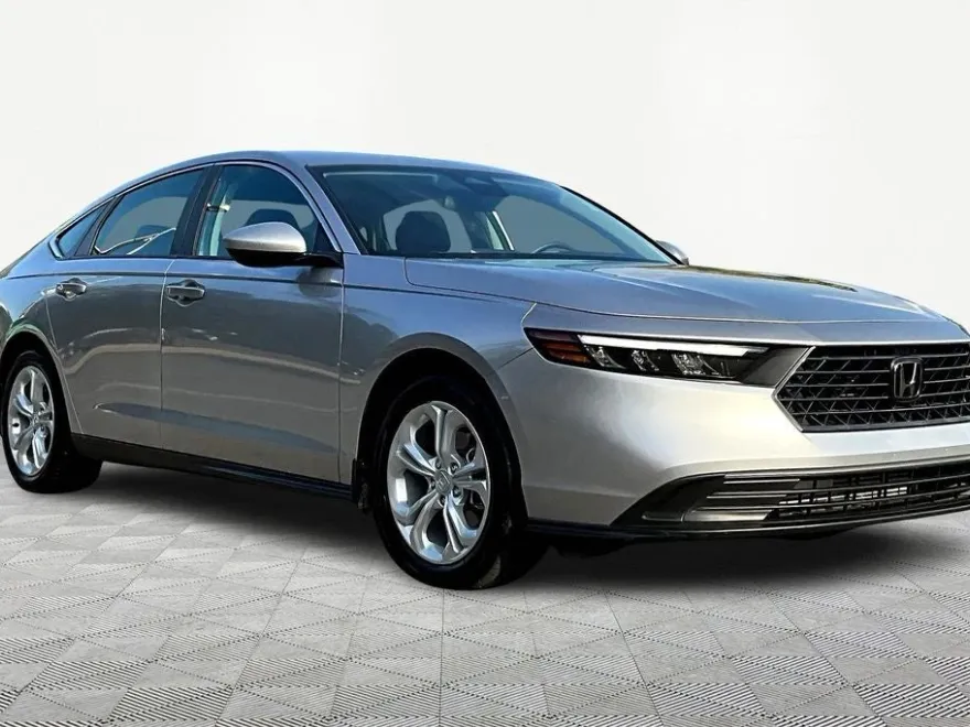 2024 Honda Accord LX photo 1