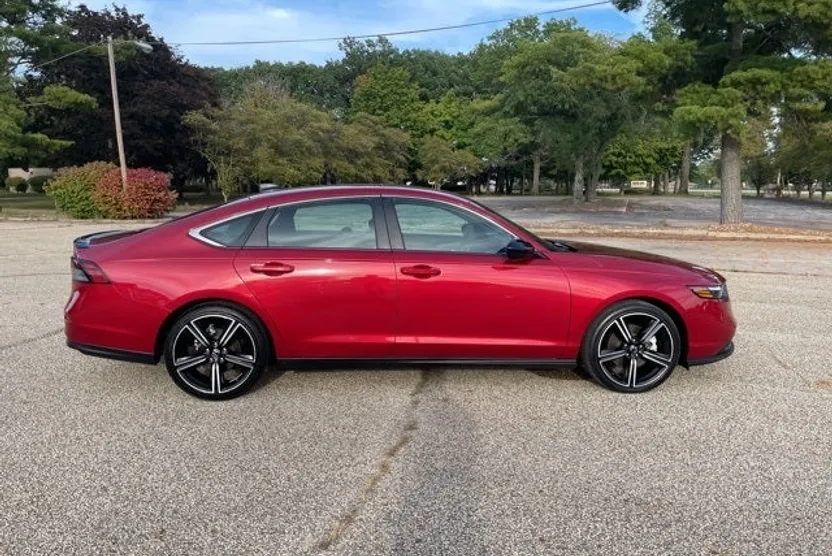 2024 Honda Accord Hybrid Sport photo 1