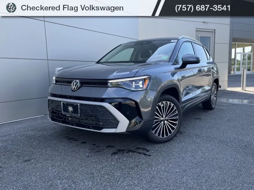 2025 Volkswagen Taos SE photo 1