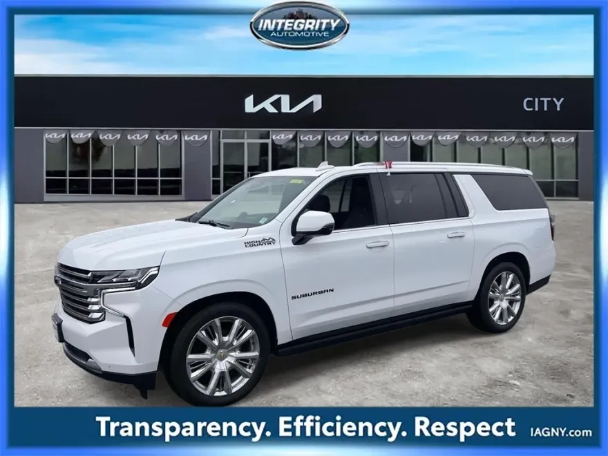 2023 Chevrolet Suburban High Country photo 1