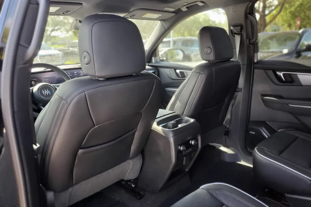 2026 Buick Enclave Sport Touring photo 1