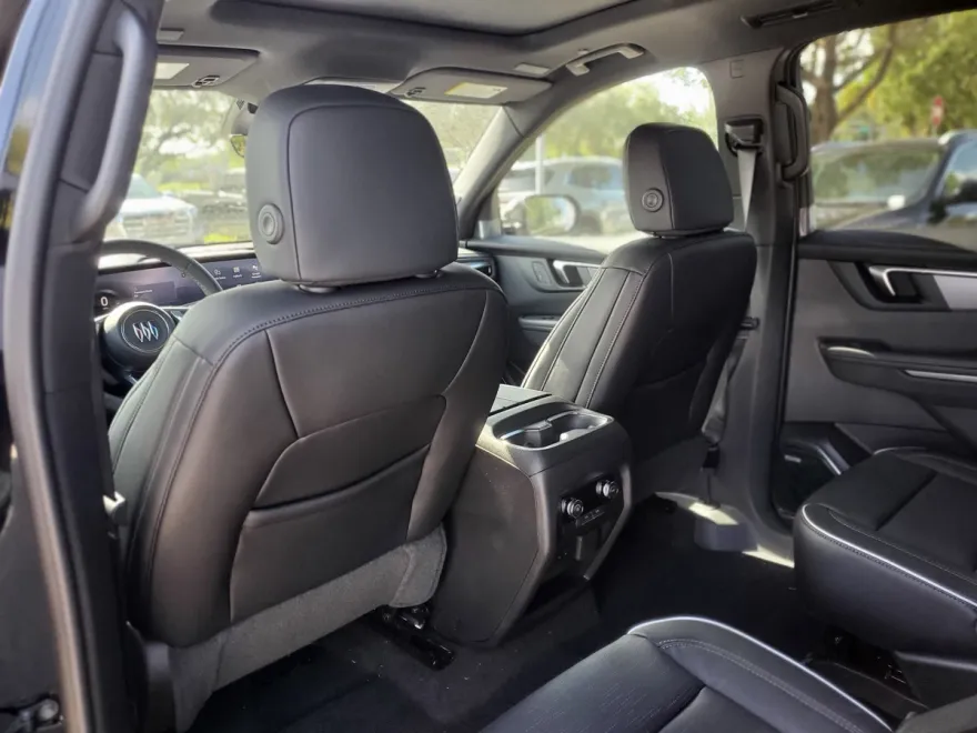 2026 Buick Enclave Sport Touring photo 1