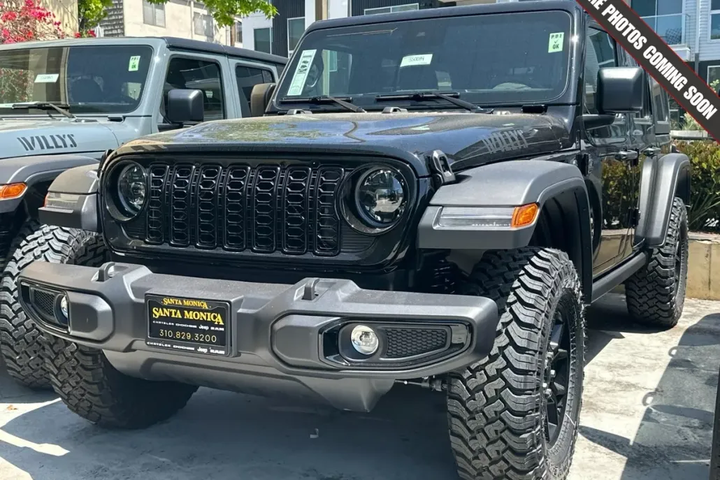 2025 Jeep Wrangler Willys photo 1