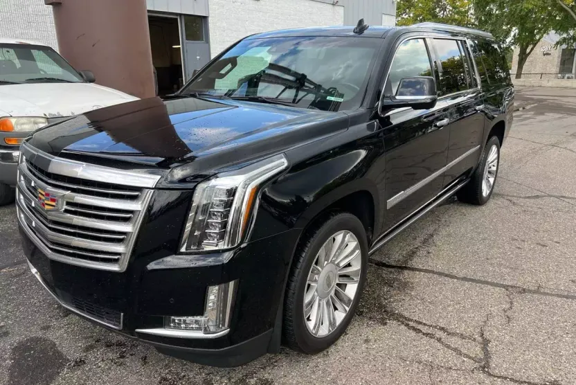 2016 Cadillac Escalade ESV Platinum photo 1