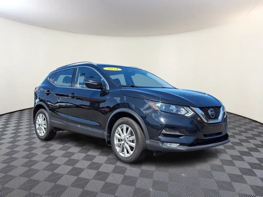 2021 Nissan Rogue Sport SV photo 1