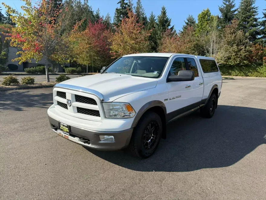 2012 Ram 1500 SLT photo 1