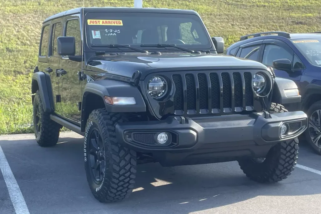 2021 Jeep Wrangler Unlimited Sport Willys photo 1