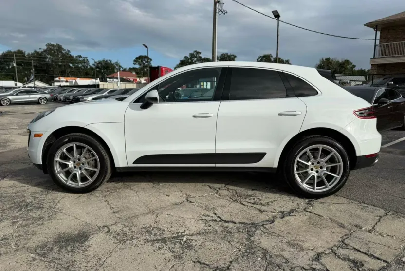 2018 Porsche Macan S photo 1
