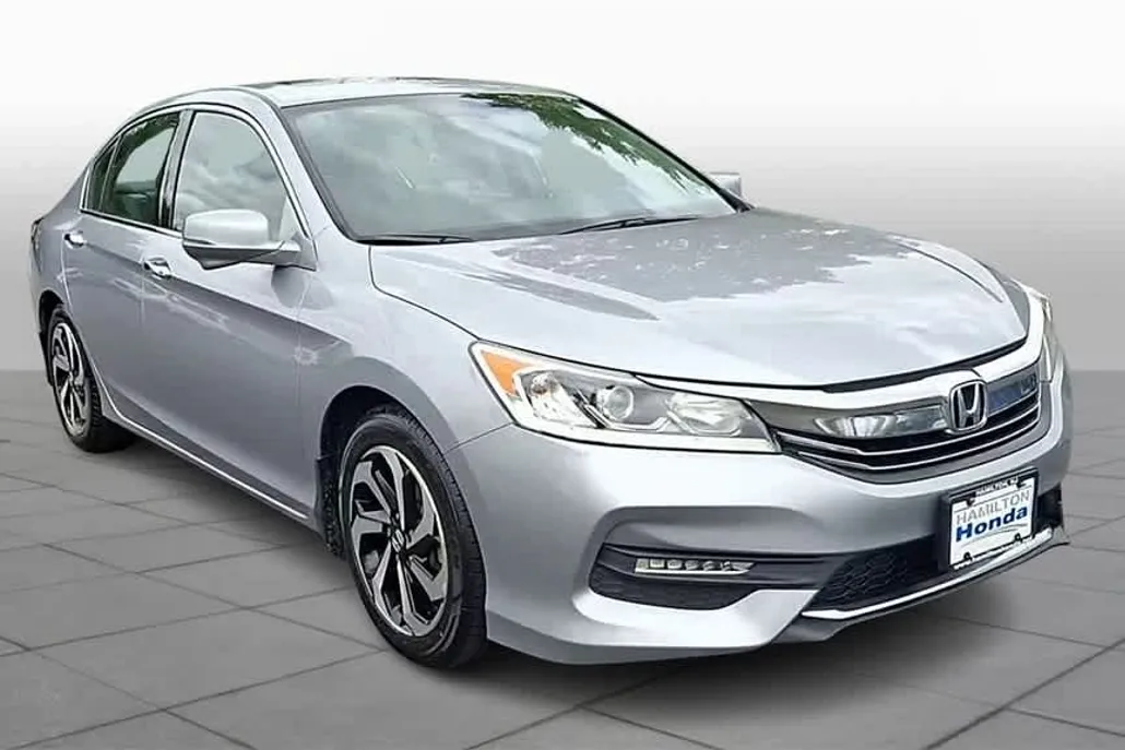 2017 Honda Accord EX-L V6 photo 1