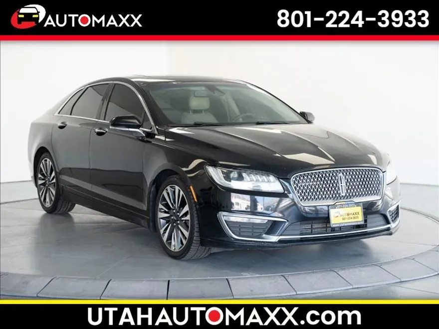 2017 Lincoln MKZ Reserve photo 1