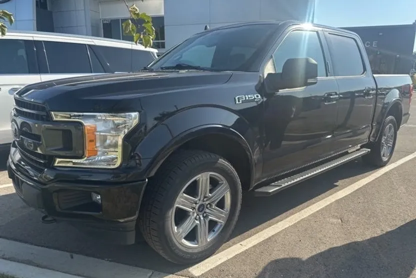 2019 Ford F-150 XLT photo 1