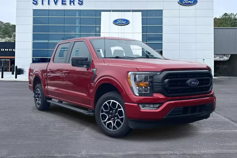 2021 Ford F-150 XLT photo 1