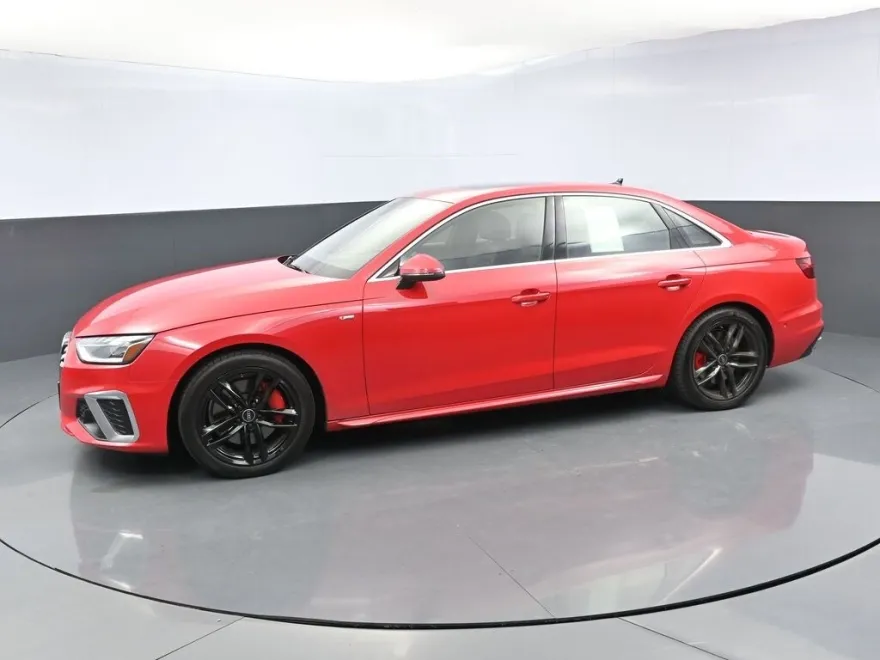 2024 Audi A4 45 S line Prestige photo 1