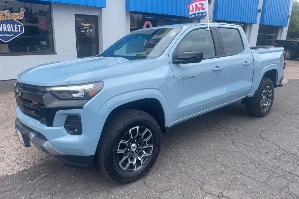 2026 Chevrolet Colorado Z71 photo 1