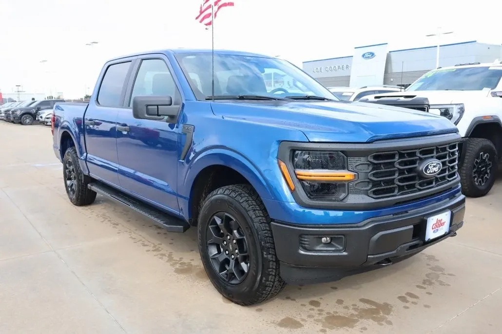 2025 Ford F-150 STX photo 1