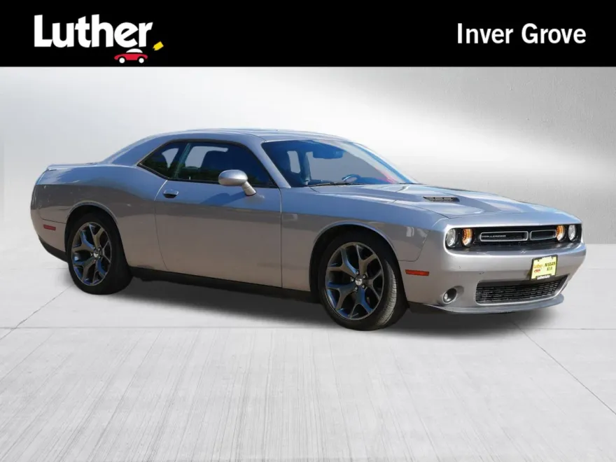 2015 Dodge Challenger SXT Plus photo 1