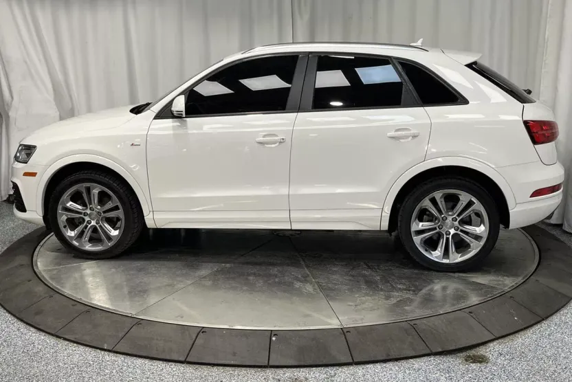 2018 Audi Q3 Premium photo 1