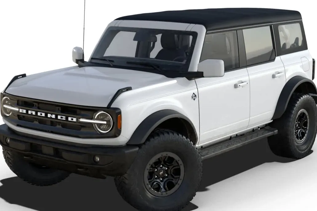 2025 Ford Bronco Outer Banks photo 1