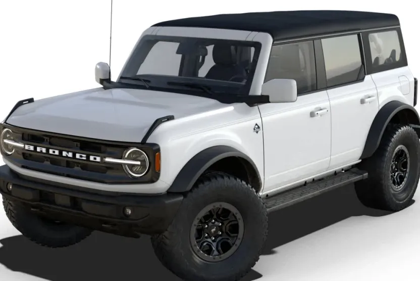 2025 Ford Bronco Outer Banks photo 1